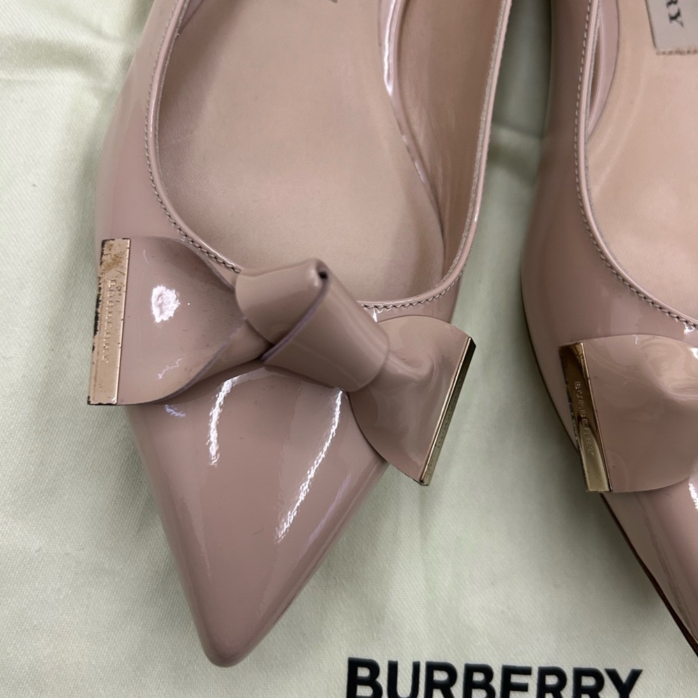 Burberry Nude Patent Leather Flats - Picture 3 of 5